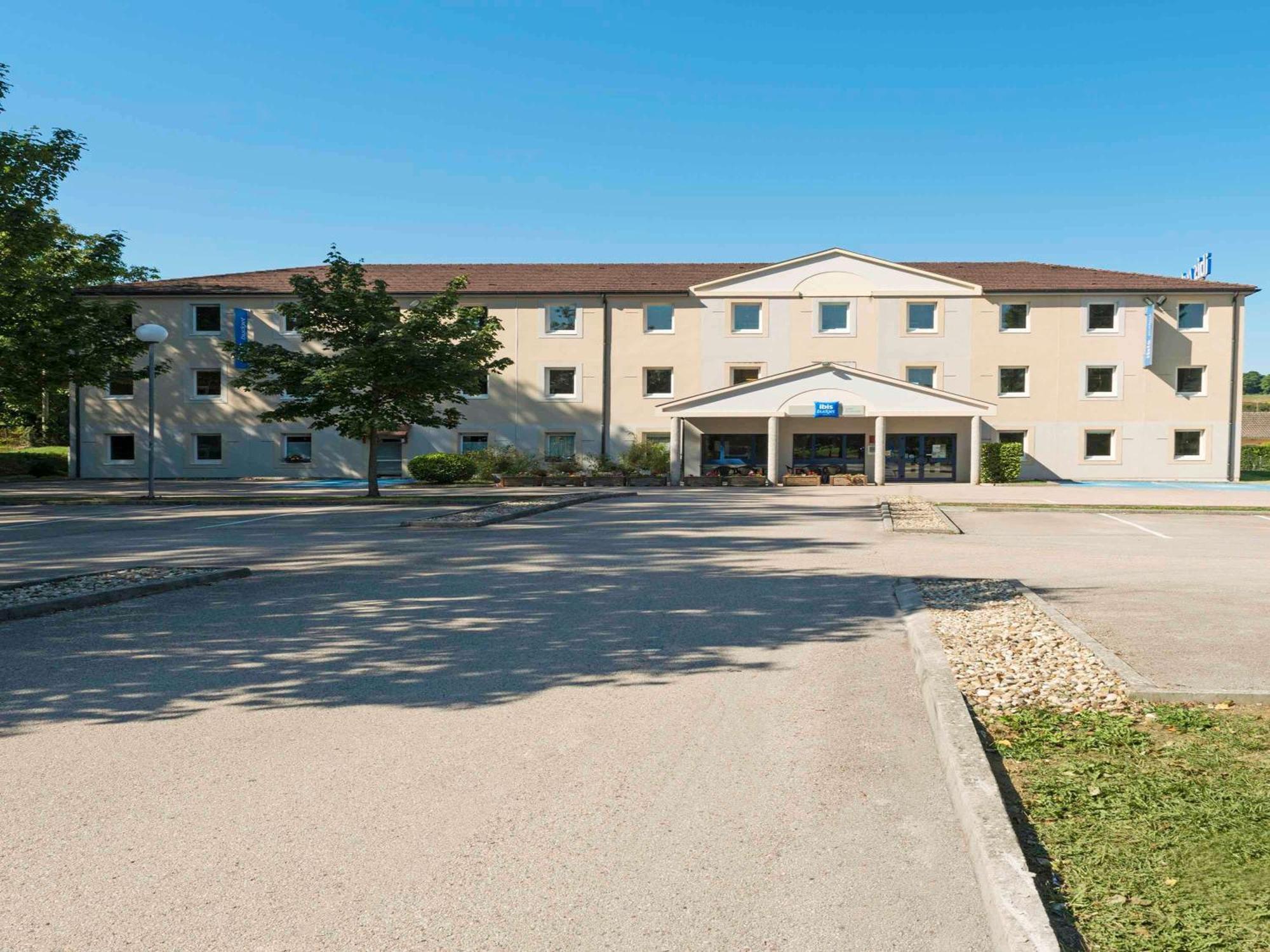 Ibis Budget Lons-Le-Saunier Εξωτερικό φωτογραφία