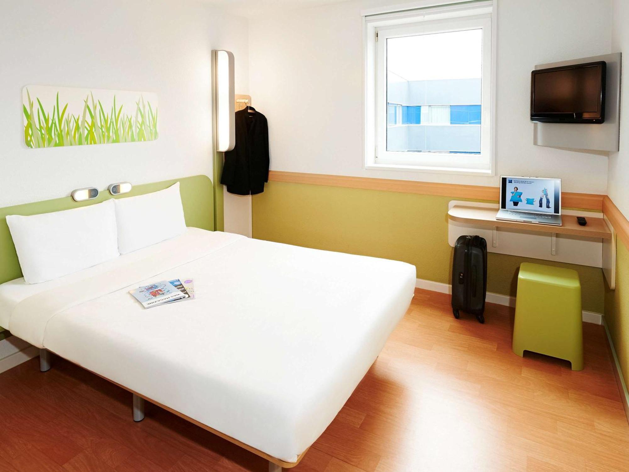 Ibis Budget Lons-Le-Saunier Εξωτερικό φωτογραφία
